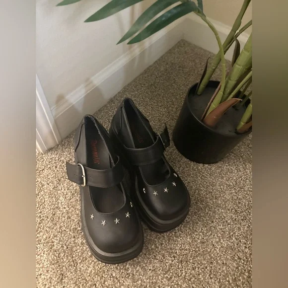 Demonia Black Platform Shoes with Star Accents - Picture 11 of 11